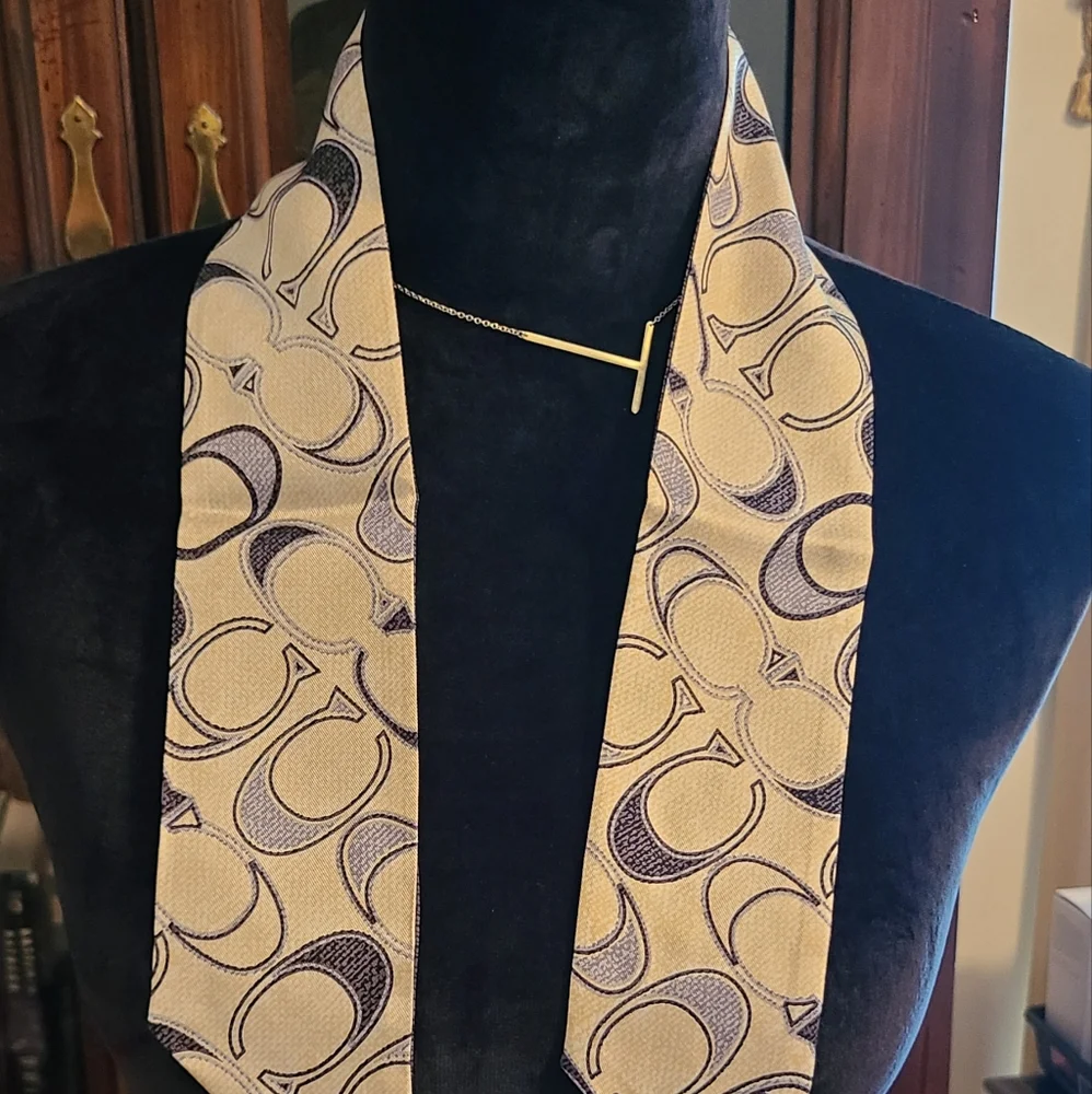 Bow Tie Scarf - Picture 2 of 3
